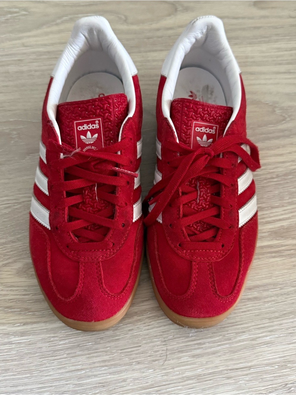 adidas Gazelle Indoor in Scarlet